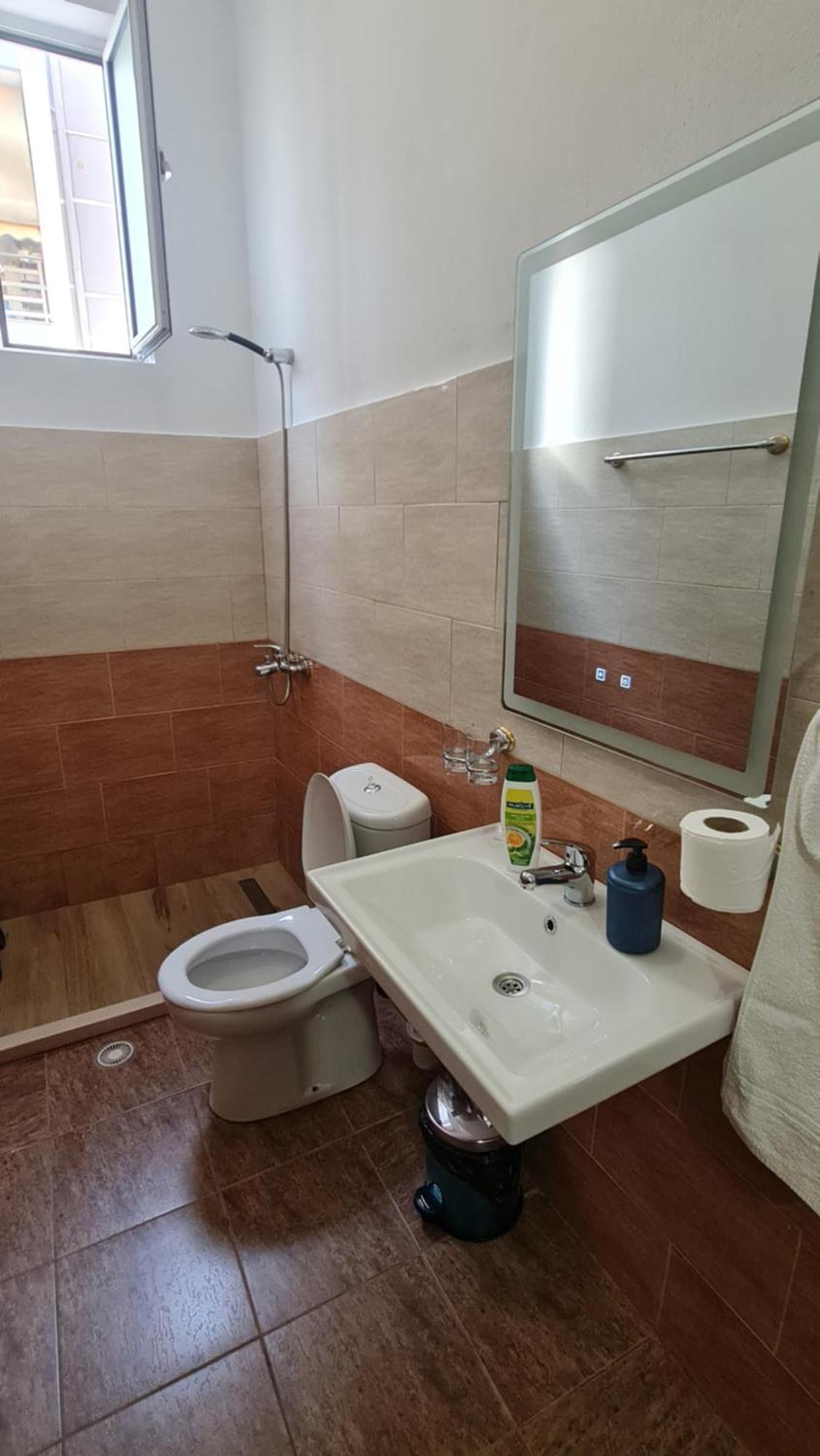 Hotel Brace Gjirokastër Extérieur photo