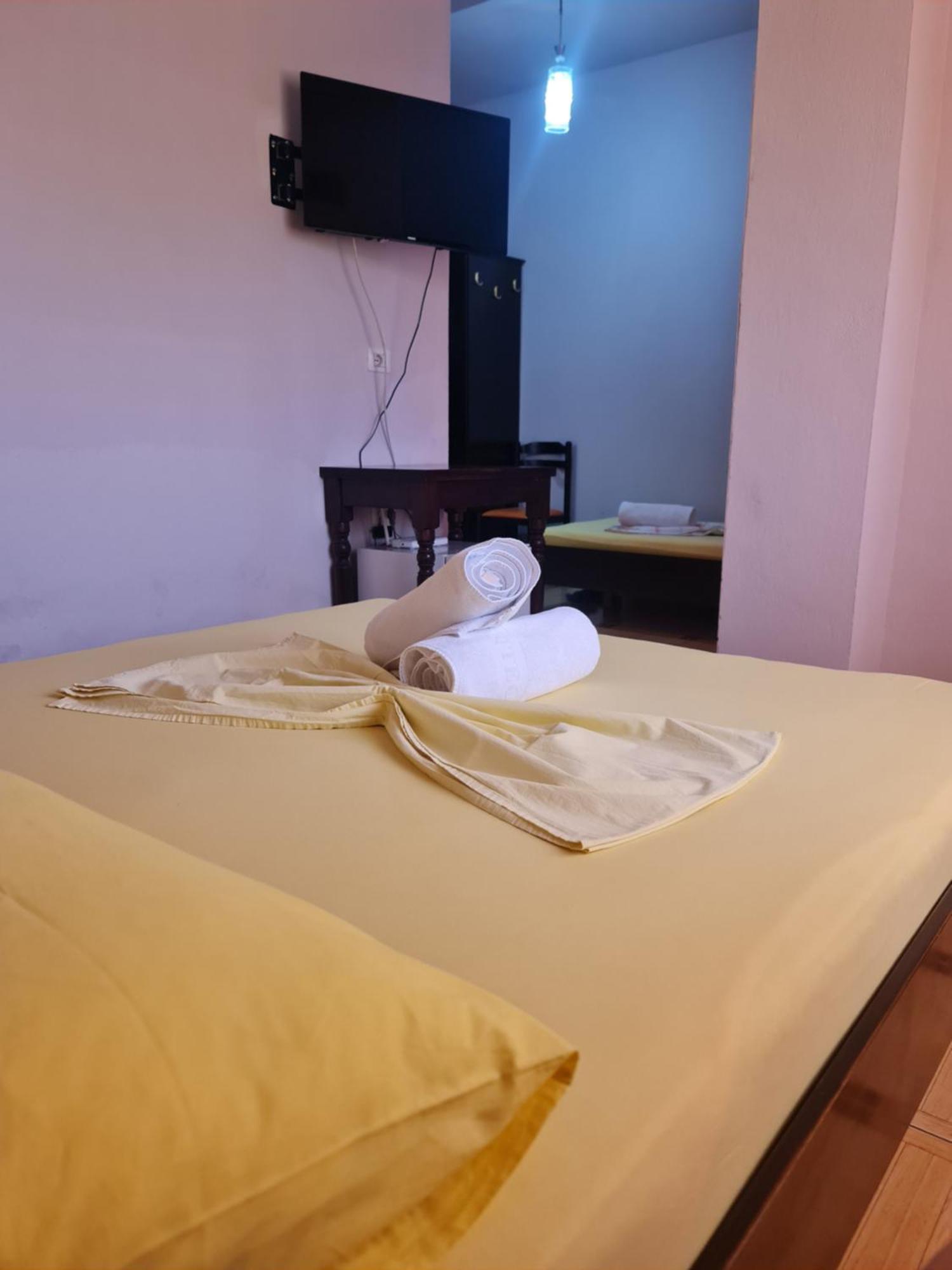 Hotel Brace Gjirokastër Extérieur photo