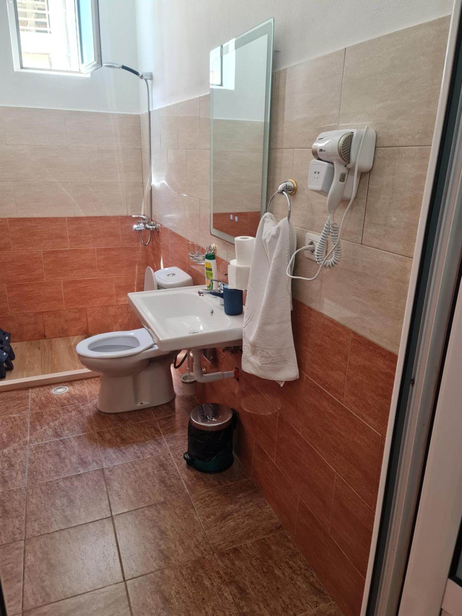 Hotel Brace Gjirokastër Extérieur photo